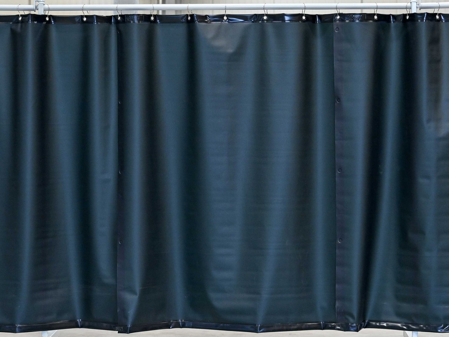 Welding protection tarpaulin 0,4 mm in green according to DIN EN 1598, W 1400 mm x H 1800 mm Dieser Benutzer ist nicht authorisiert