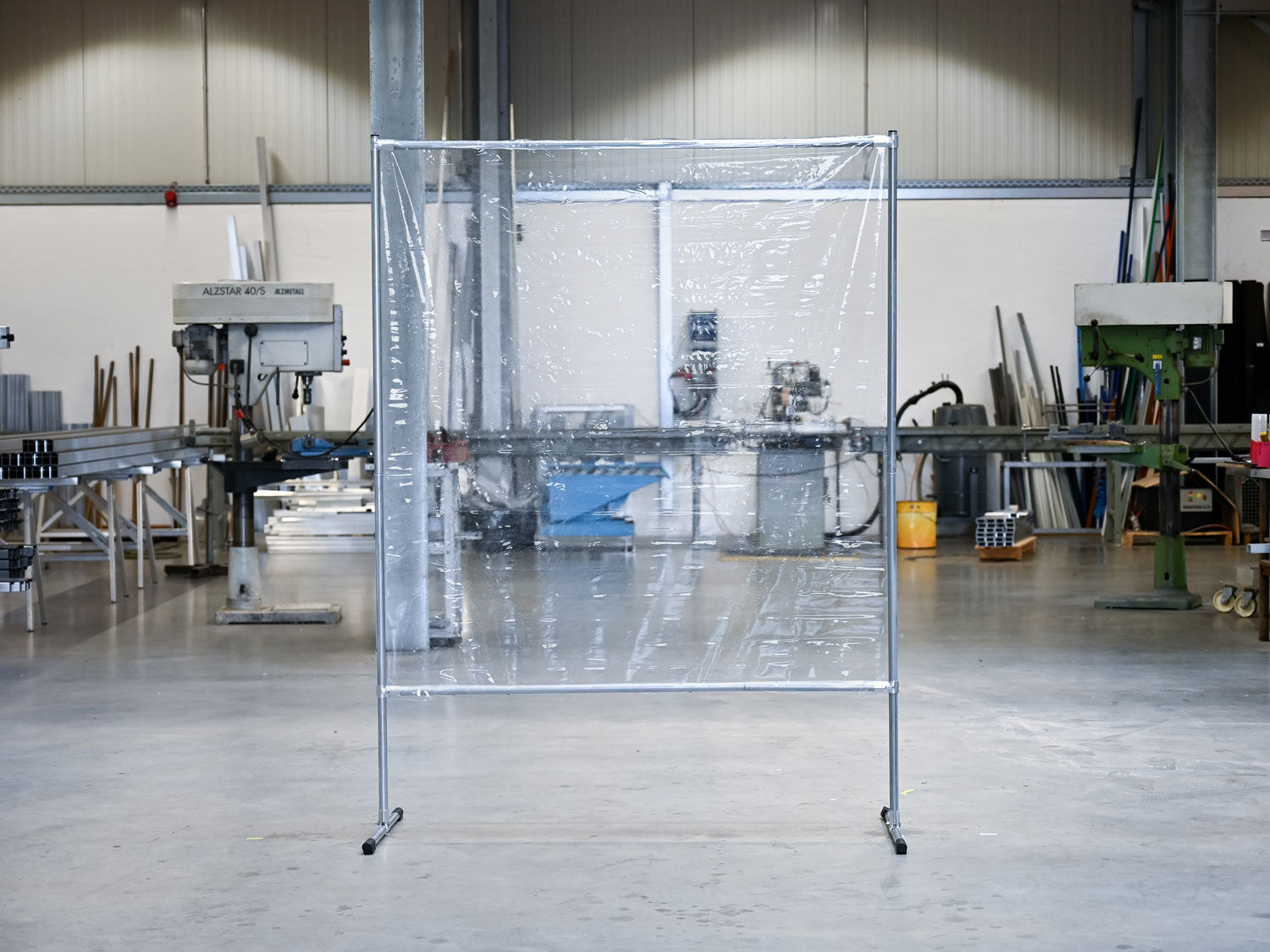 Protective screen, tarpaulin 0.4 mm, transparent, W x H 1400 x 2000 mm
